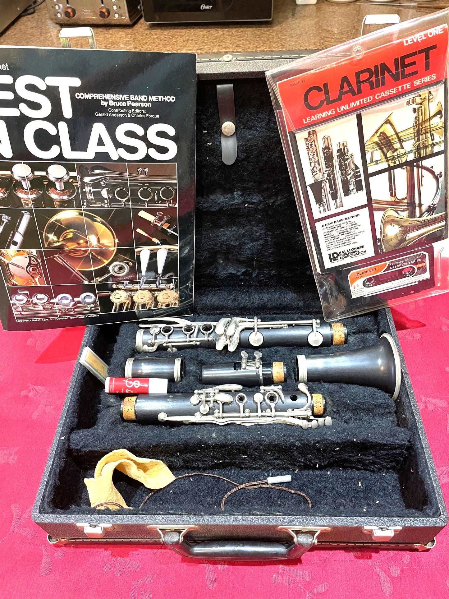 Gran Clarinete Marca Artley Americano, Completo (Usado)