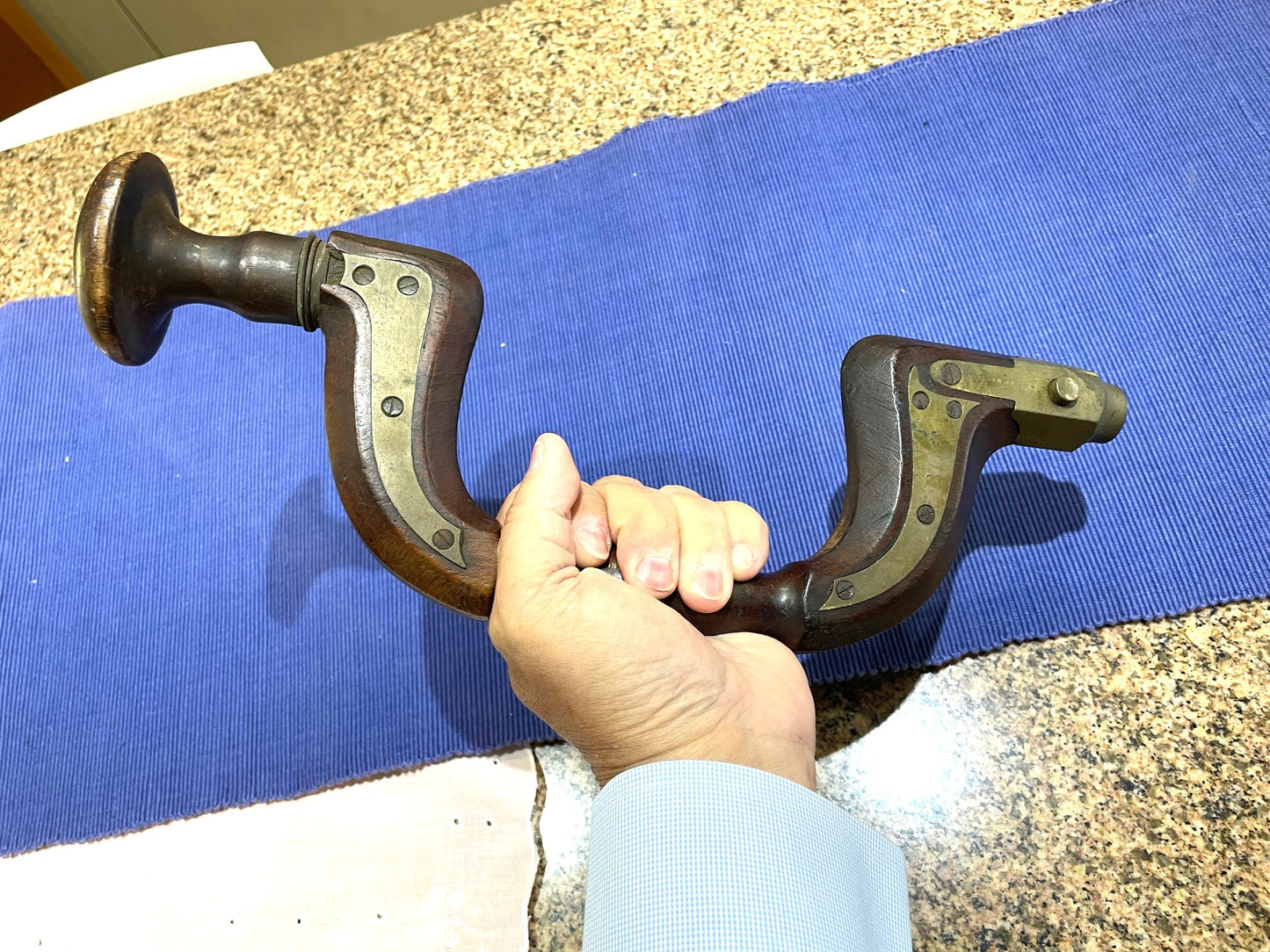 Antiguo Taladro De Mano De Madera Y Bronce