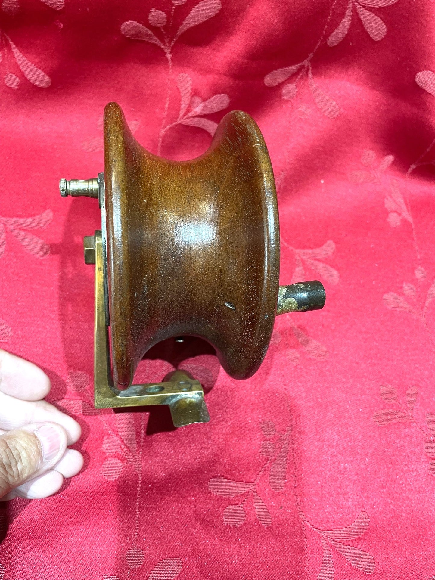 Antiguo Gran Carrete De Pesca Bote De Madera y bronce 12,5 Cm