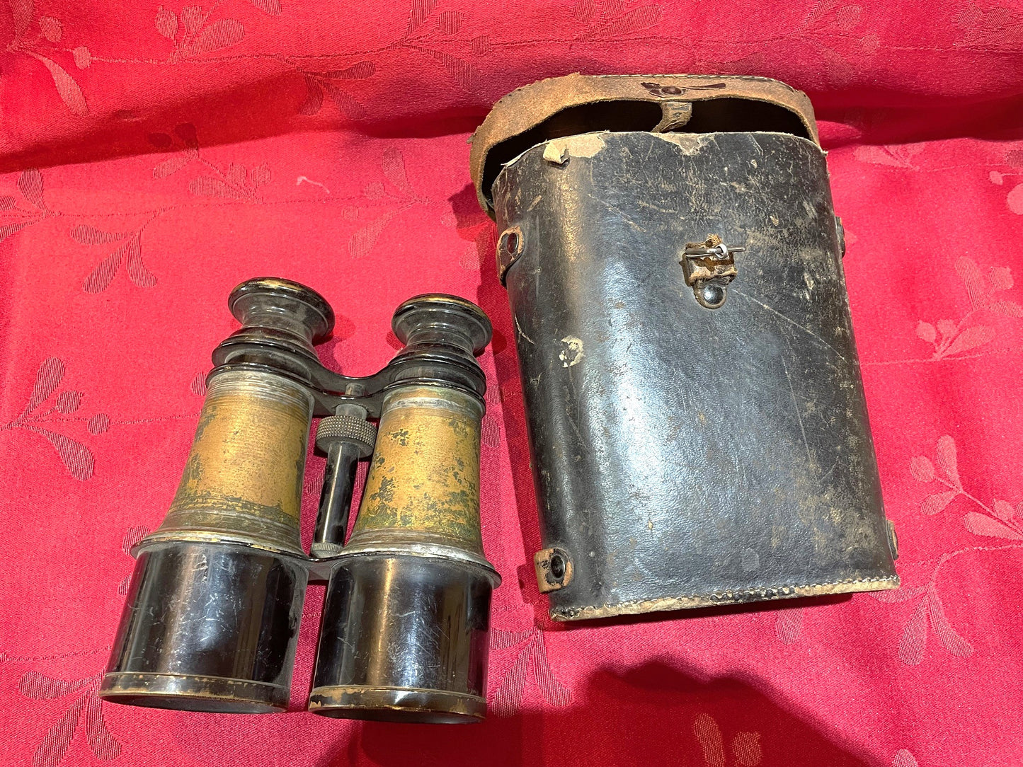 Antiguos Binoculares Franceses Chevalier De Bronce Con Estuche
