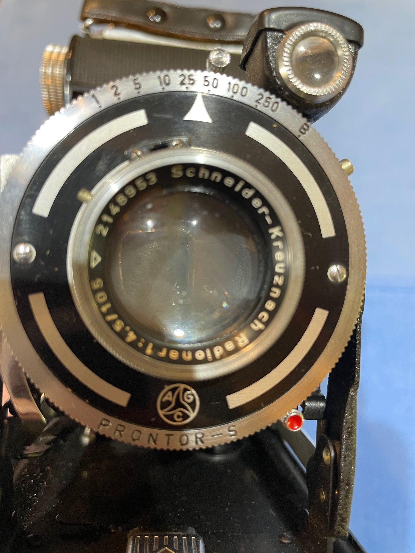 Antigua Cámara Fotográfica De Fuelle Alemana