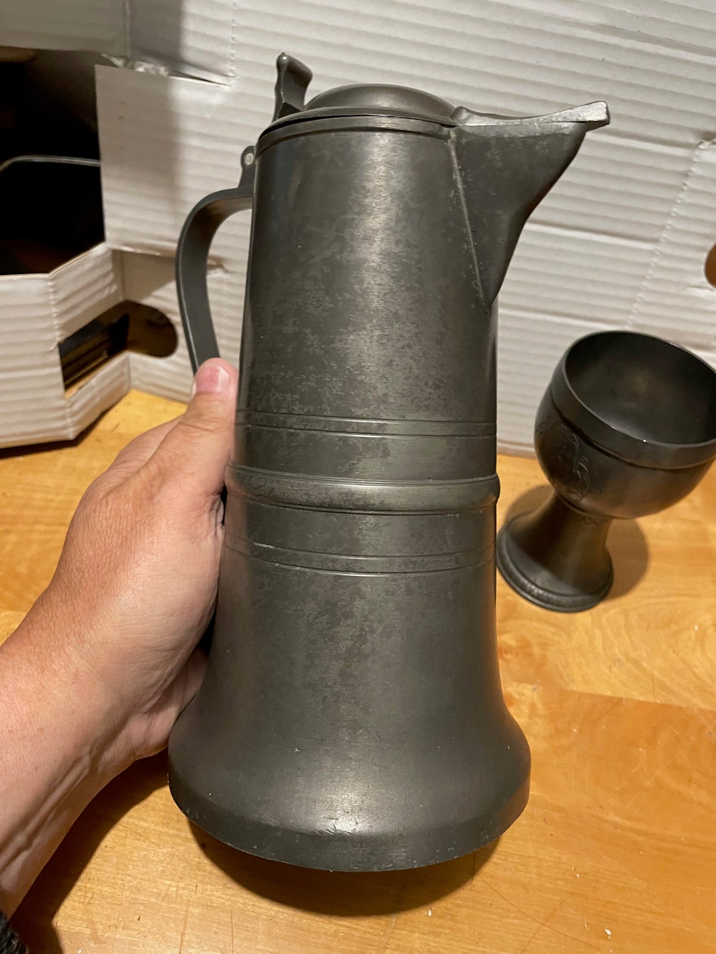 Antiguo Jarrón Y Copa De Estaño