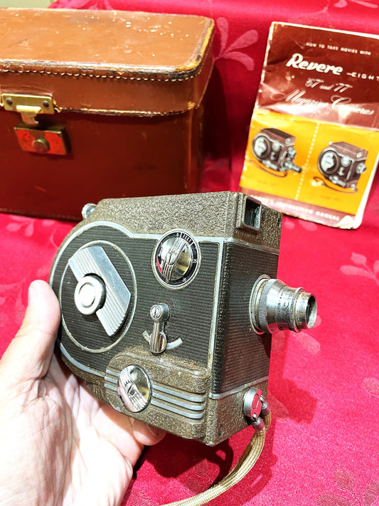 Antigua Cámara Filmadora 8mm Revere C/estuche