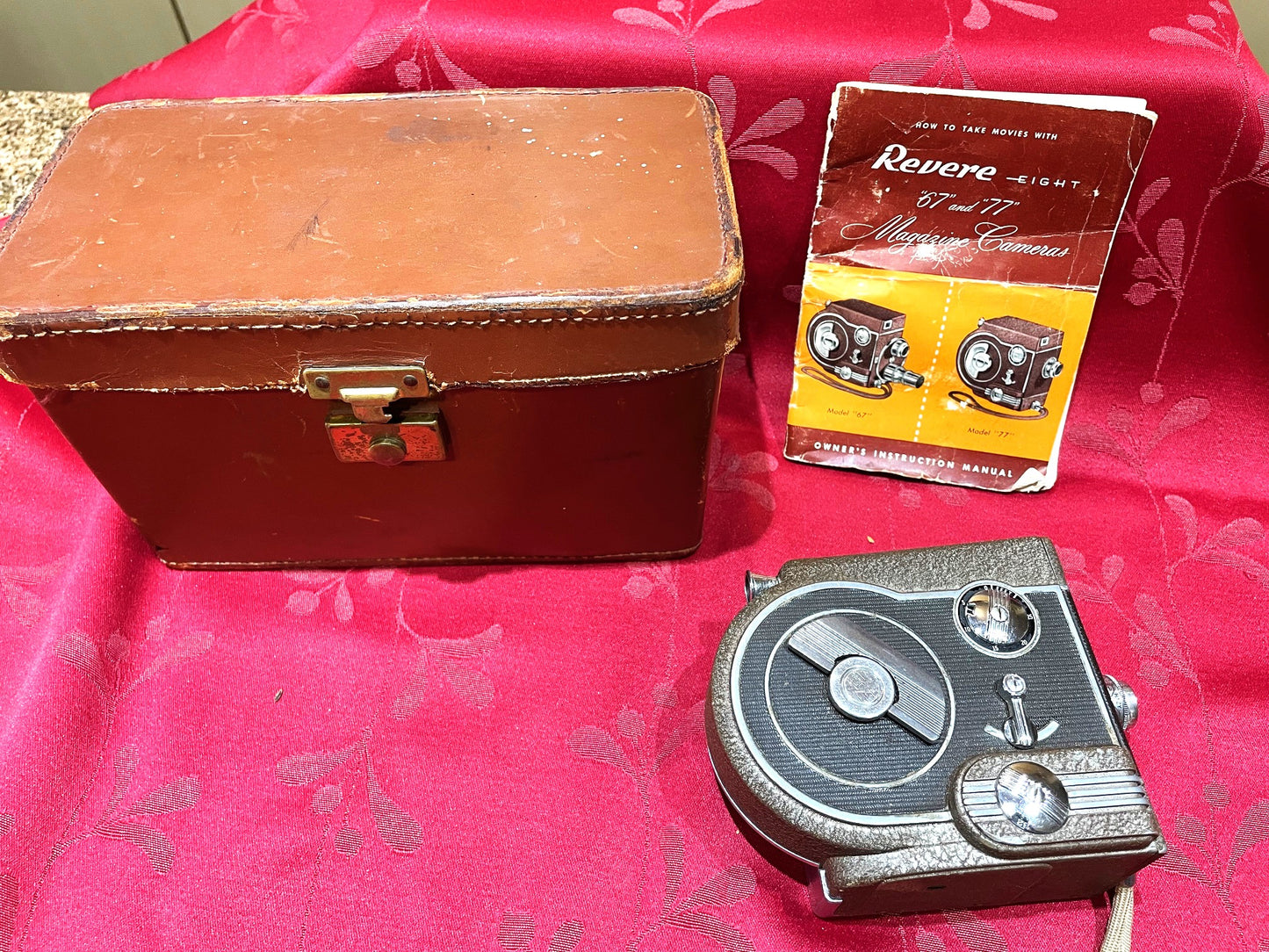 Antigua Cámara Filmadora 8mm Revere C/estuche