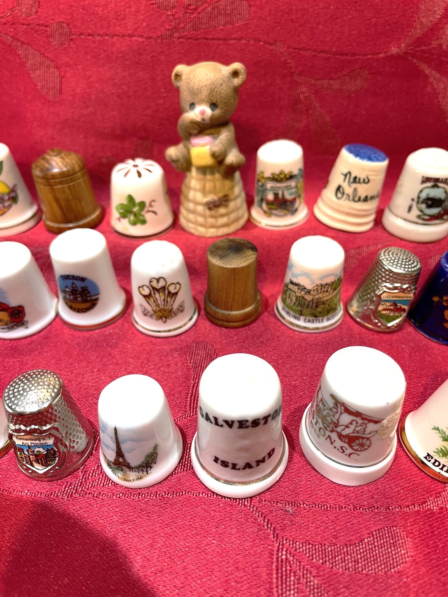 Linda Coleccion De 40 Dedales Dedal