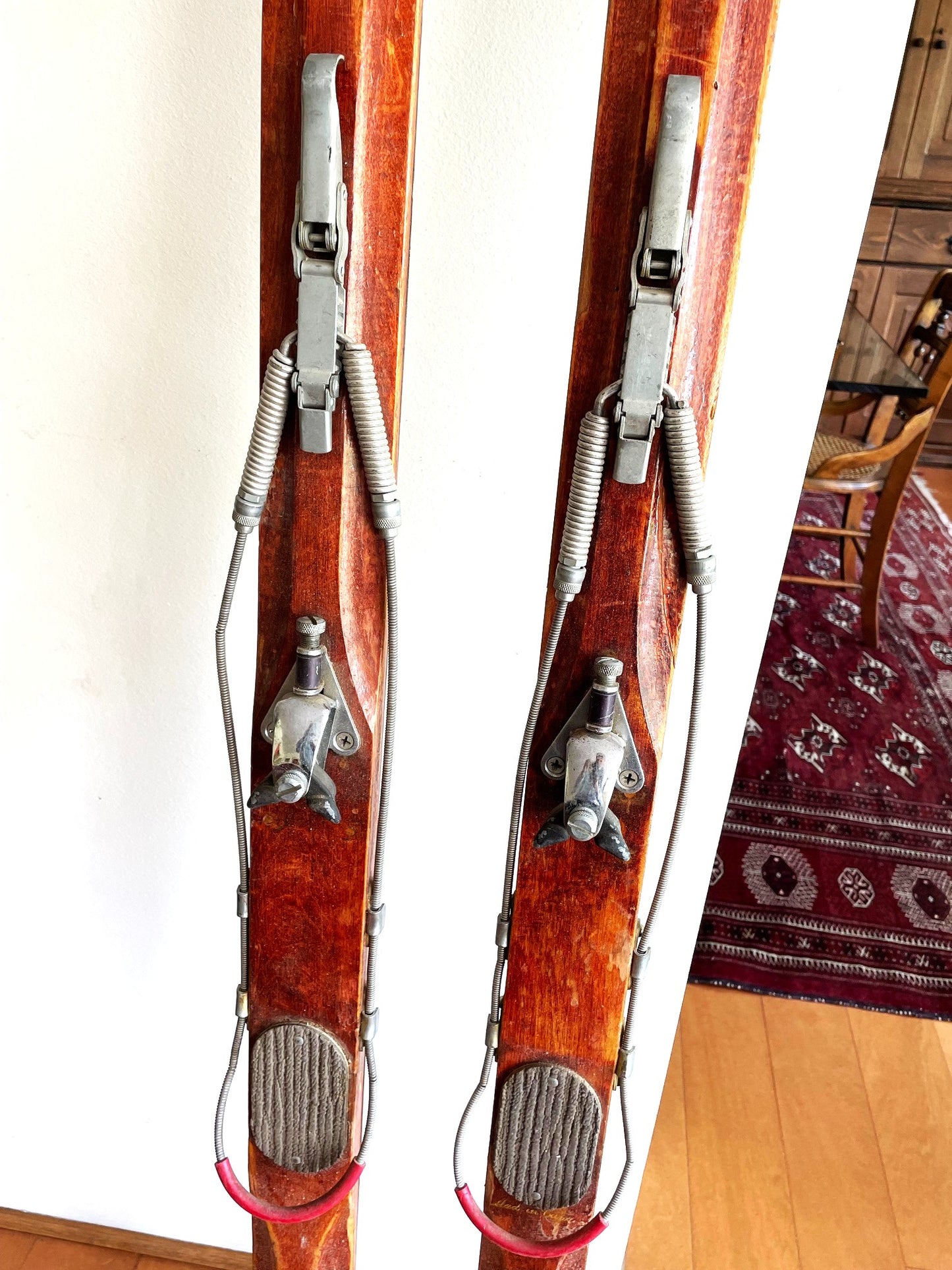 Gran Par De Antiguos Skis Skies Esquies De Madera 1,8 Mts
