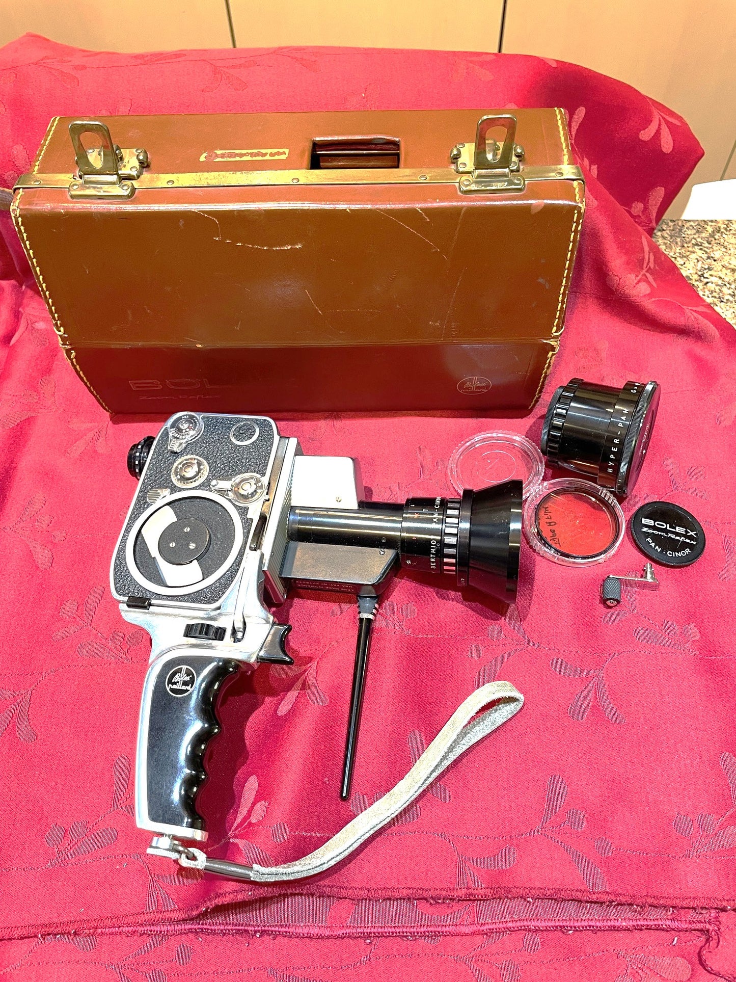 Impecable Cámara Filmadora Paillard Bolex Zoom Reflex 8mm.