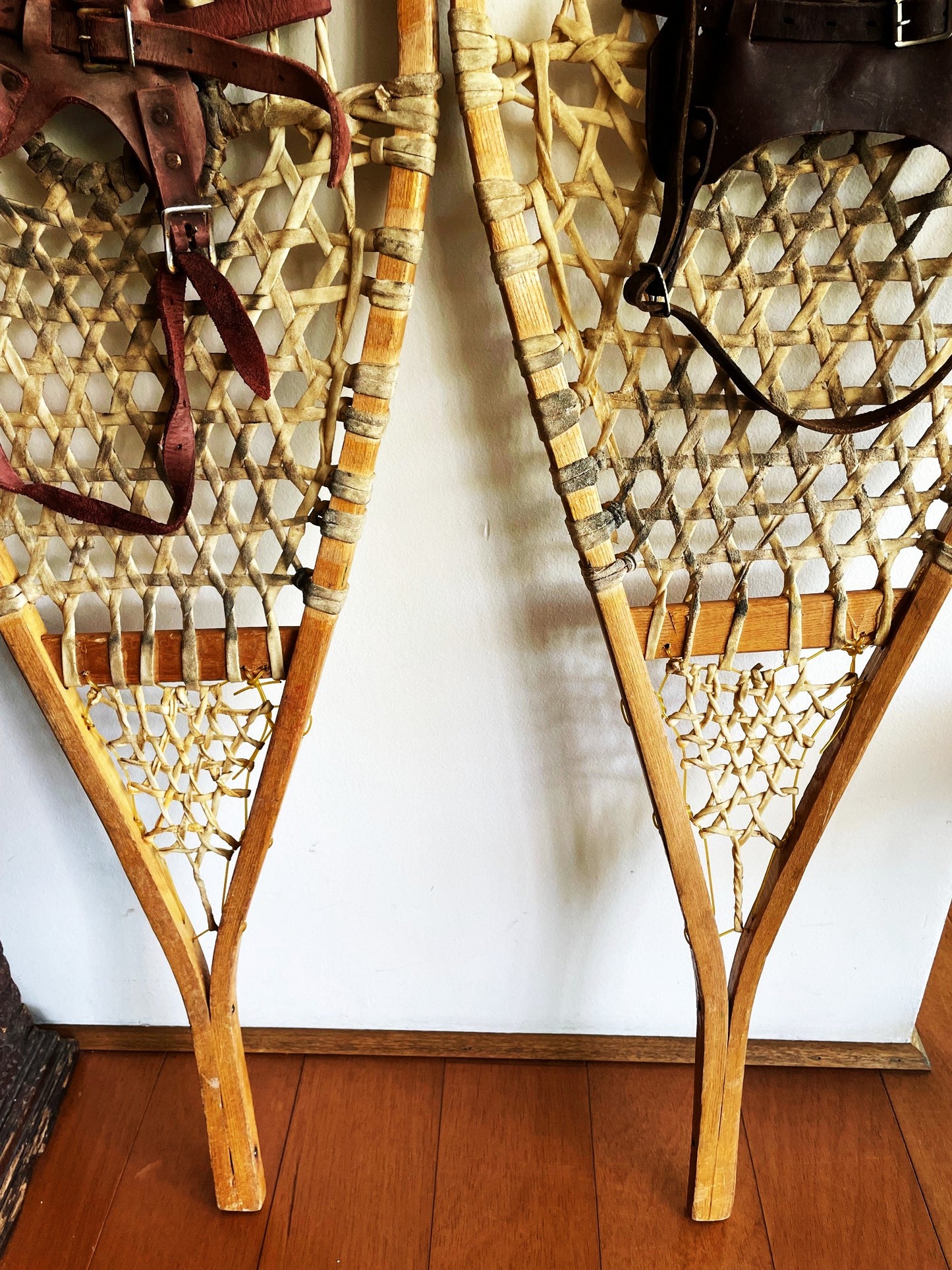 Antiguo Par De Raquetas Para La Nieve 107 Cm