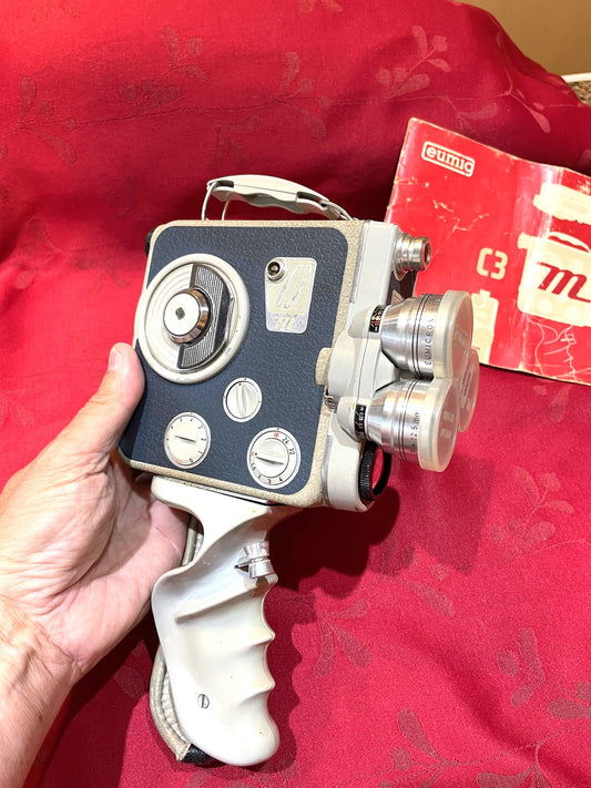 Curiosa Antigua Cámara Filmadora 8mm Eumig C3m Austriaca