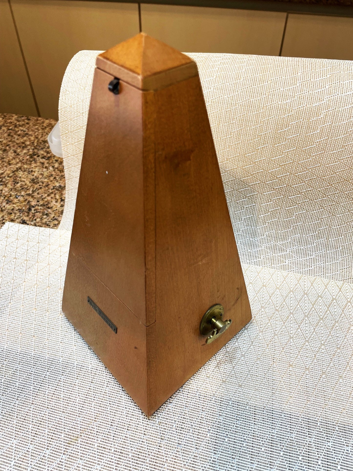 Antiguo Metronomo De Madera Seth Thoma Americano Buen Estado