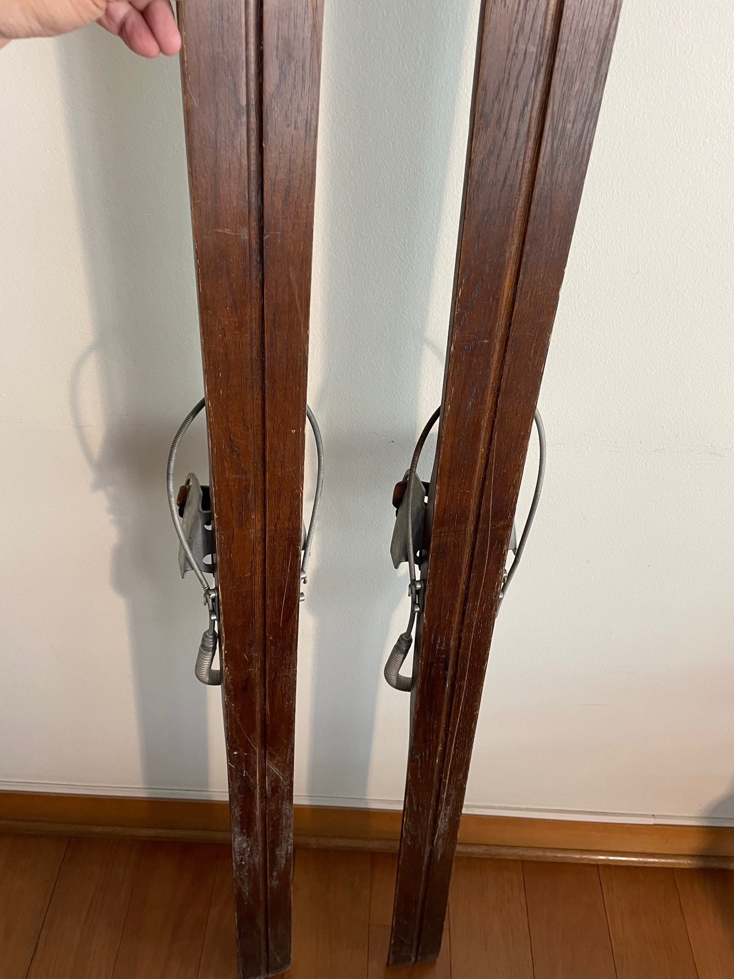 Par De Muy Antiguos Skis Skies Esquies De Madera 1,85 Mts