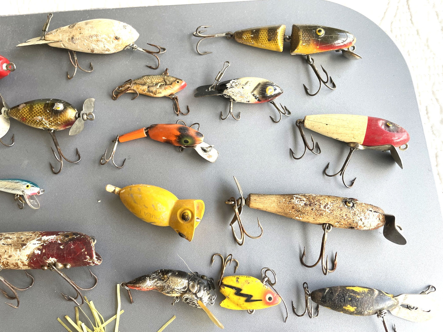 Colección De 27 Antiguos Señuelos De Pesca