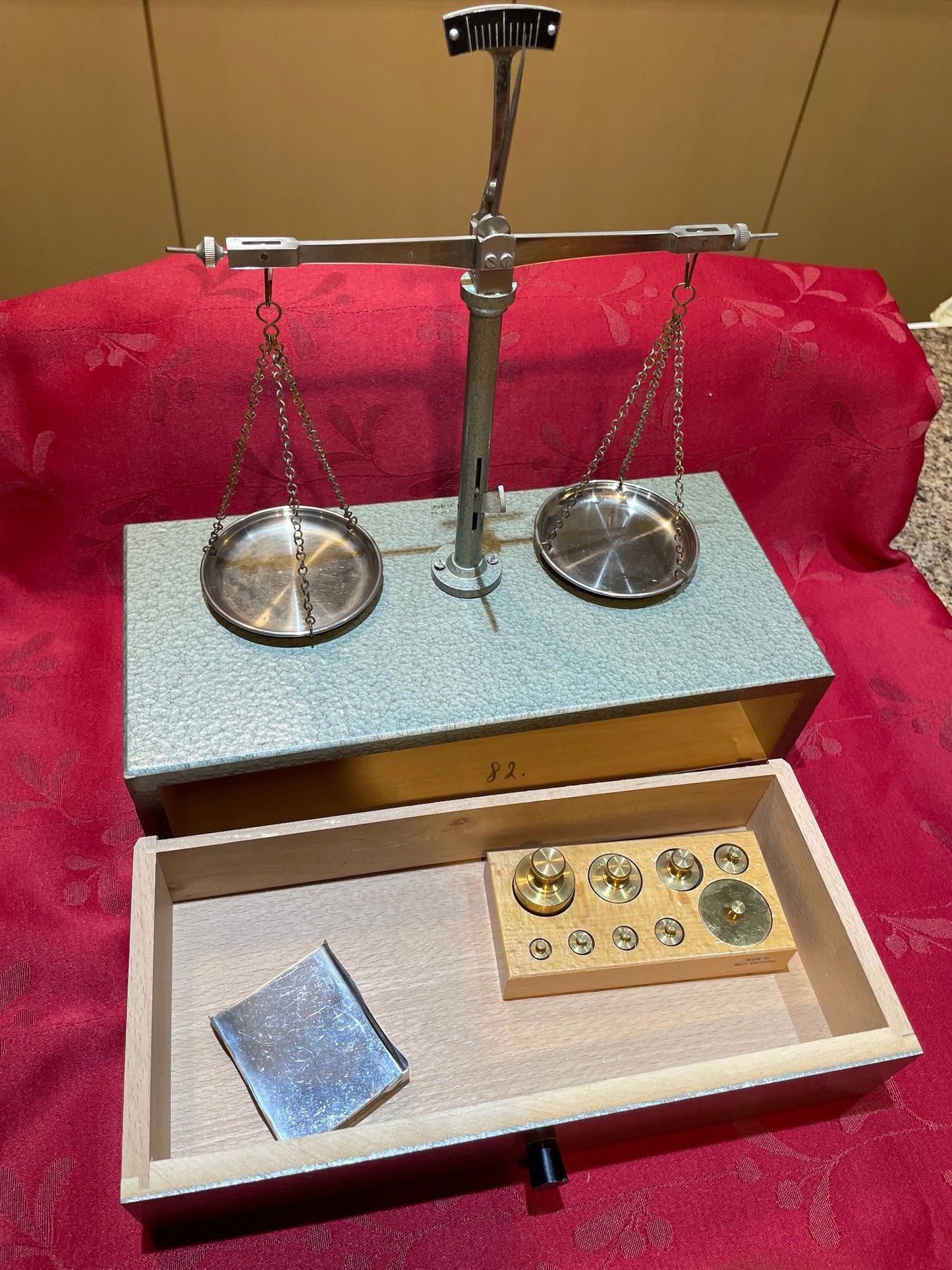 Pesa Balanza De Farmacia O Joyeria Alemana Con Set De Pesas