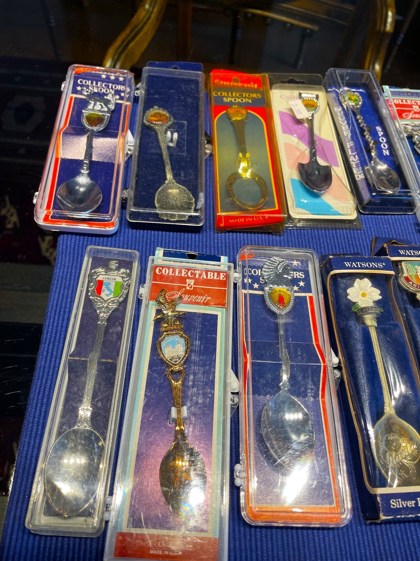 Linda Coleccion De 20 Cucharitas Souvenirs En Sus Cajas