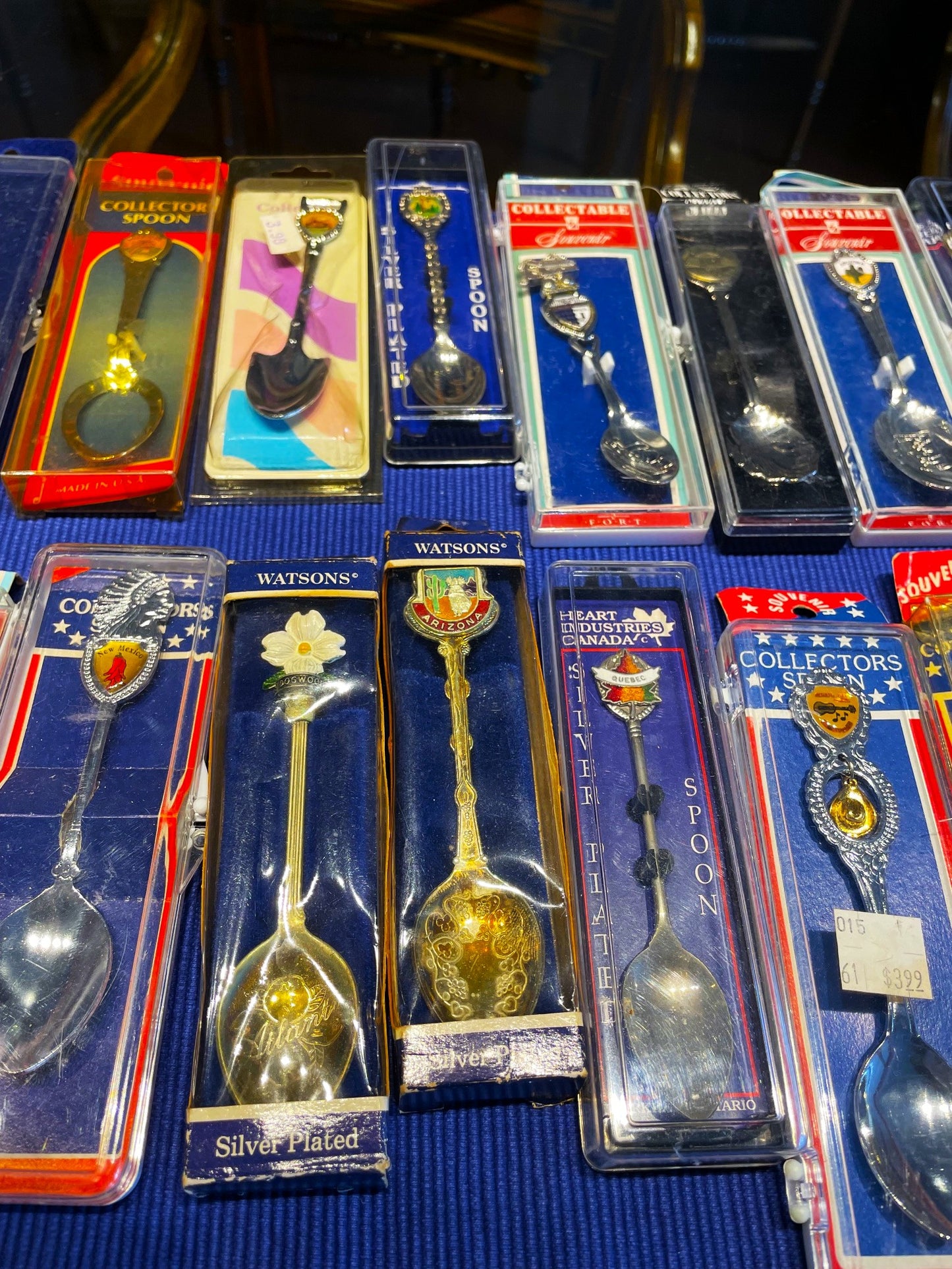 Linda Coleccion De 20 Cucharitas Souvenirs En Sus Cajas