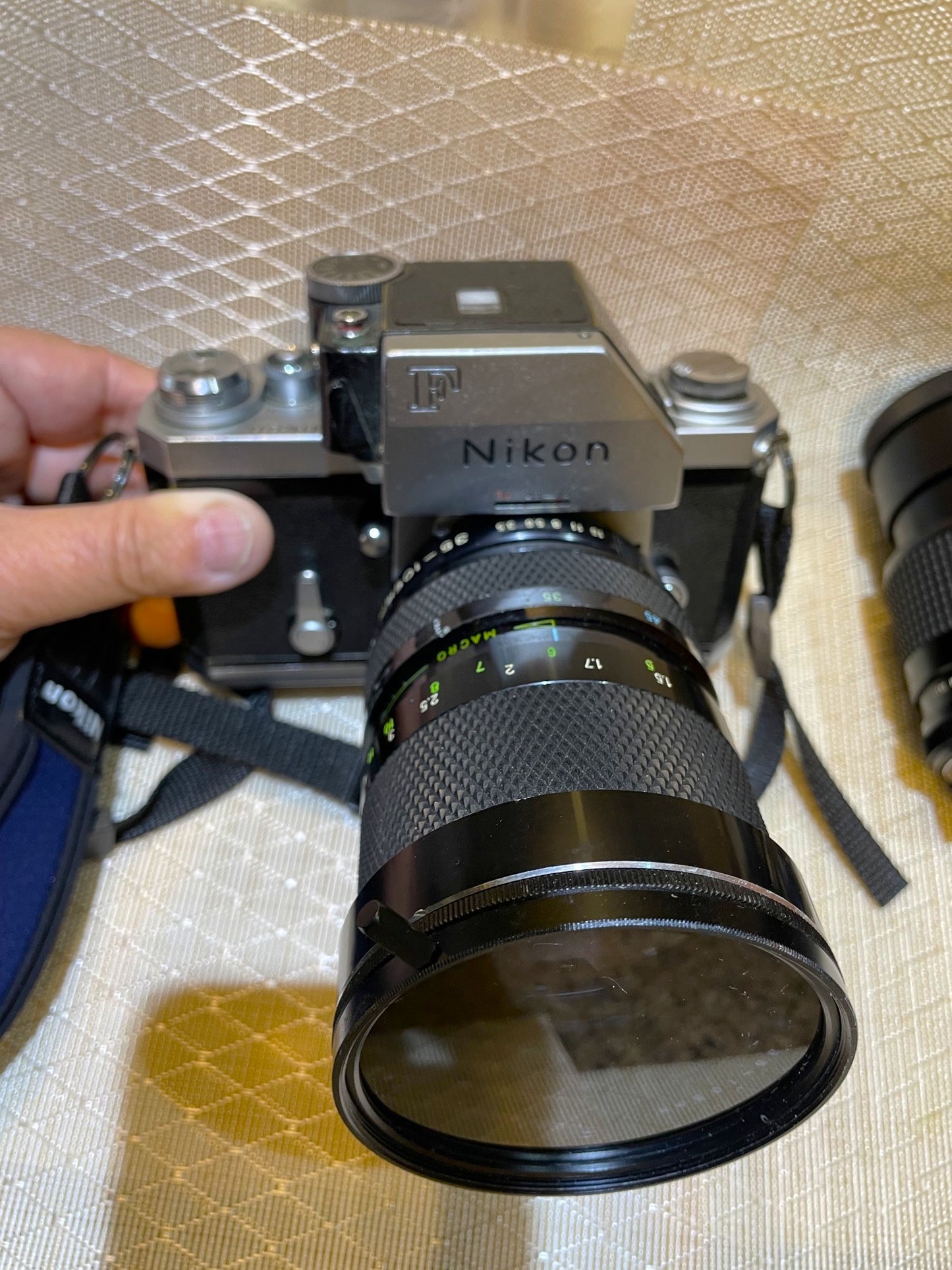 Cámara Fotográfica Análoga Nikon F Con 2 Lentes