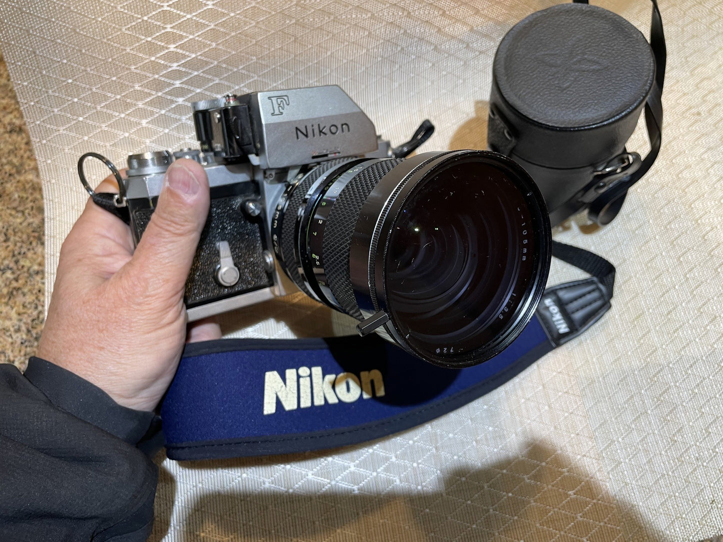 Cámara Fotográfica Análoga Nikon F Con 2 Lentes