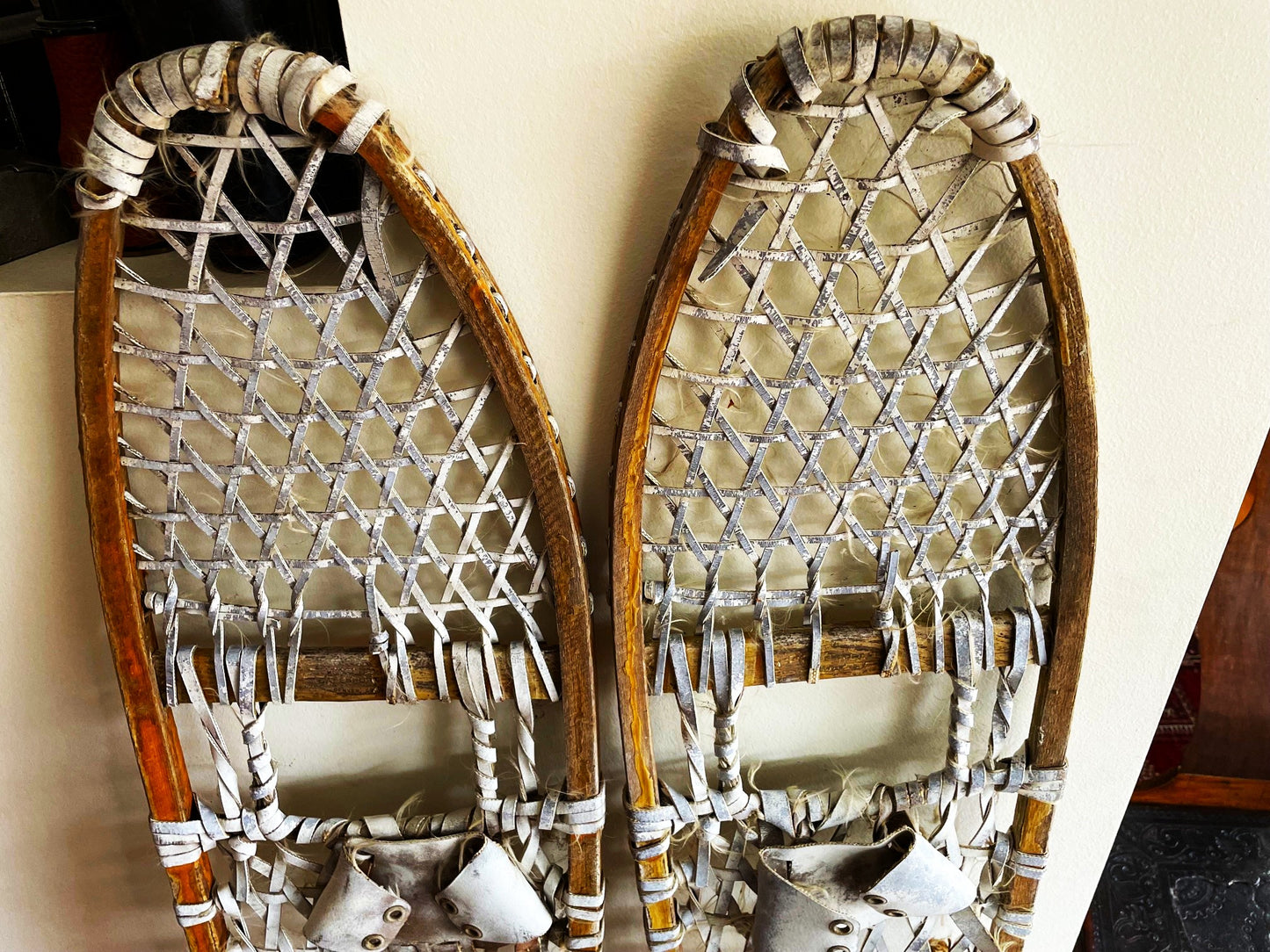 Gran Par De Antiguas Raquetas Zapatos Para La Nieve 143 Cm