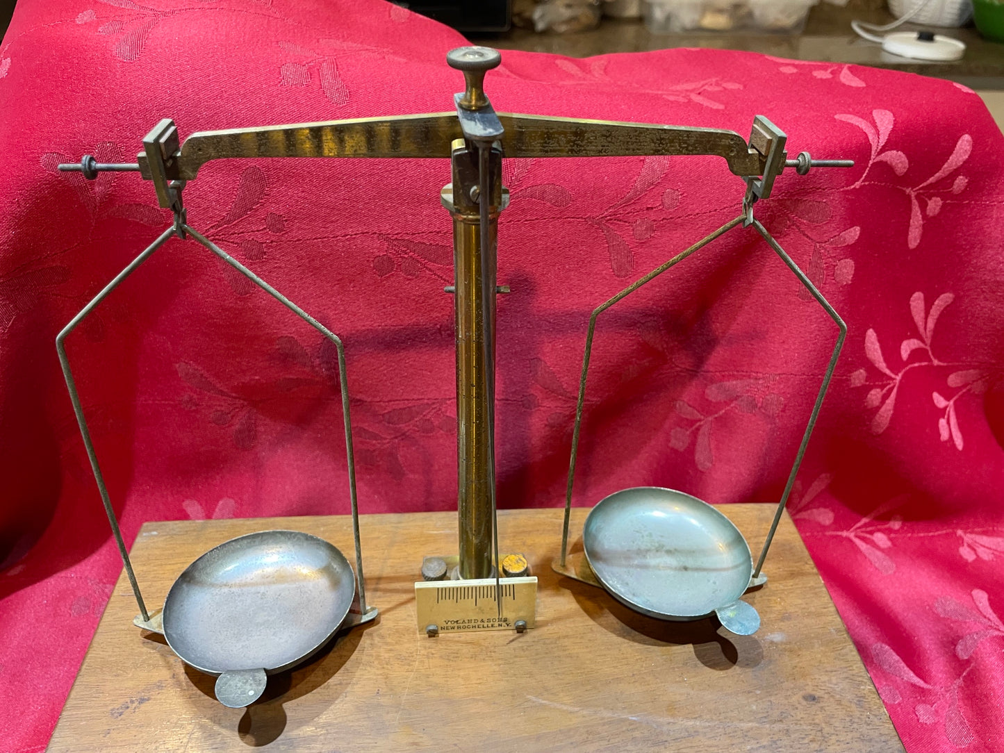 Linda Pesa O Balanza Americana Madera Y Bronce Marca Voland & Son